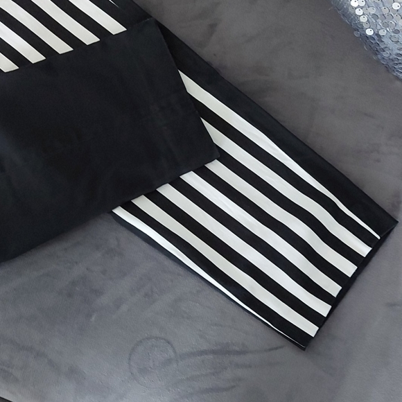 Cynthia Rowley - Picture 2 of 7